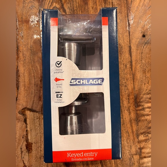 Schlage Bell F51 keyed entry door knob in Satin Chrome New in Package - Picture 1 of 6